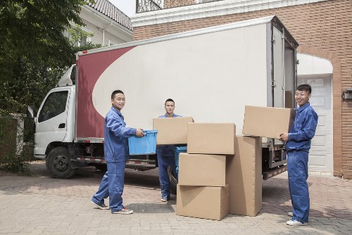 Screen-reader friendly Knightsbridge moving service webpage illustration